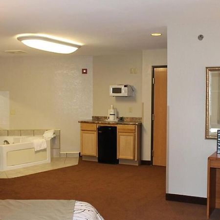 Edmore Inn Екстериор снимка