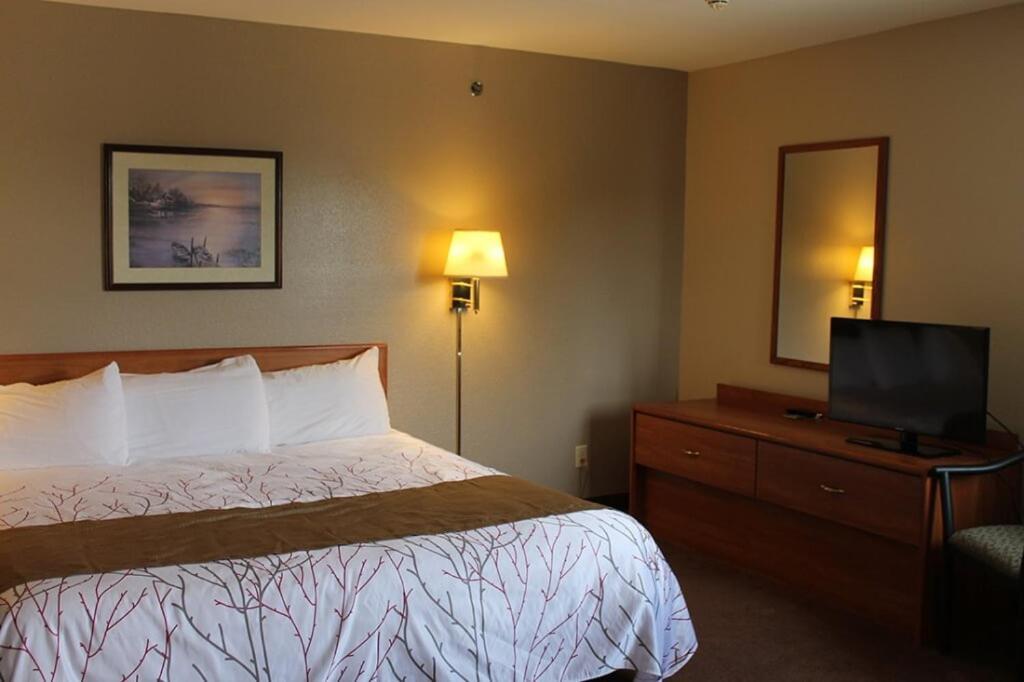 Edmore Inn Екстериор снимка