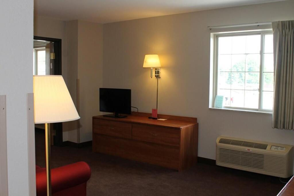 Edmore Inn Екстериор снимка