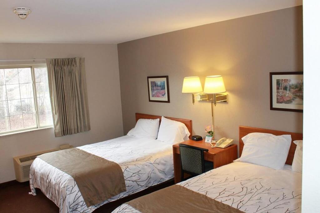 Edmore Inn Екстериор снимка