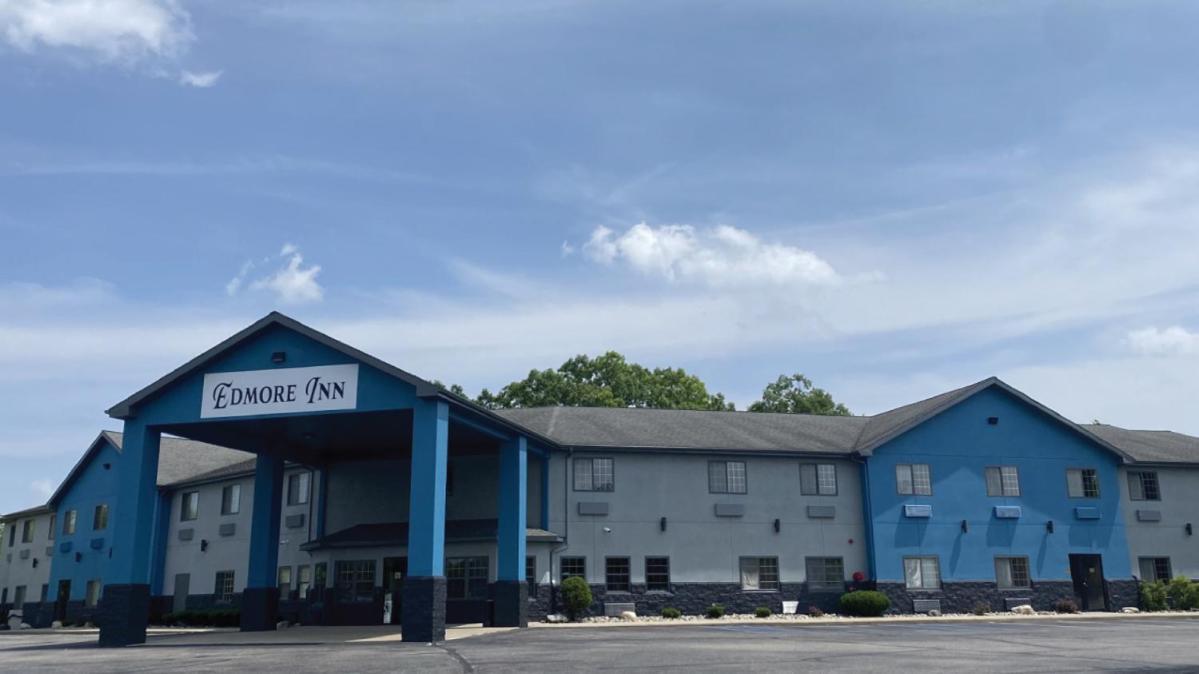 Edmore Inn Екстериор снимка